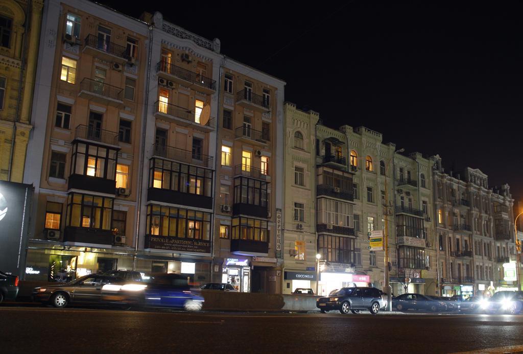 Bessarabka Apartments Kiev Luaran gambar