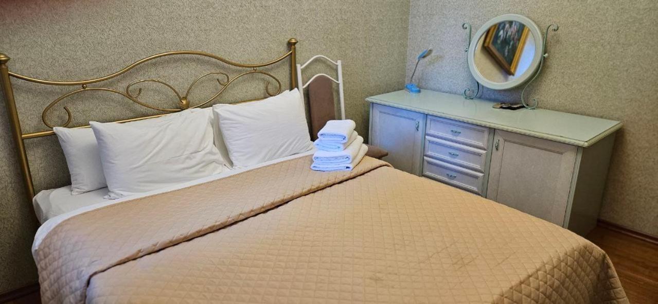 Bessarabka Apartments Kiev Luaran gambar