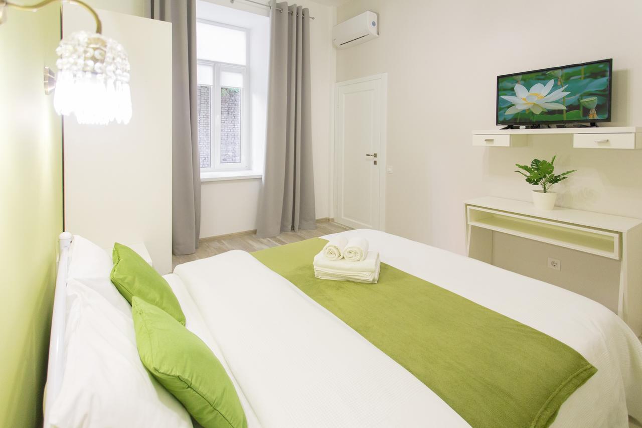 Bessarabka Apartments Kiev Luaran gambar